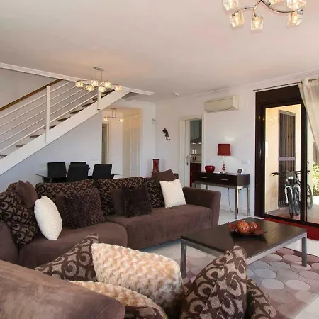 Villa Island Golf Villas, Amarilla Golf And Country Club